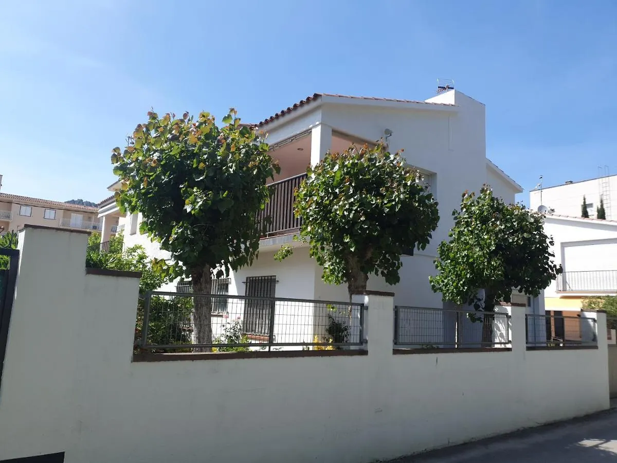 Holiday Home Villa Guapa 埃斯塔蒂特